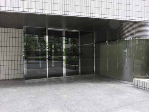 二番町・三番町・六番町の泉館三番町ビル エントランス2