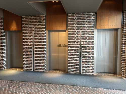 信濃町・南元町の信濃町煉瓦館 エレベーターホール2