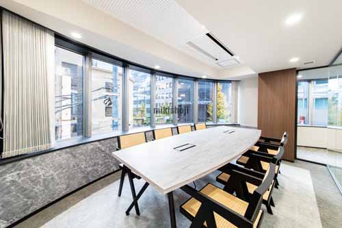 麹町の麹町晴花ビル 貸室内1