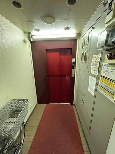須田ビル エレベーターホール1