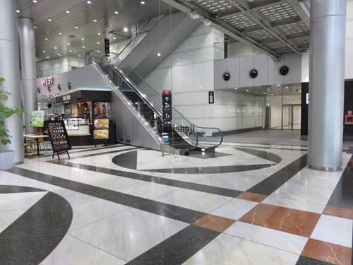 豊洲・枝川・青海・有明のテレコムセンタービル エントランス6