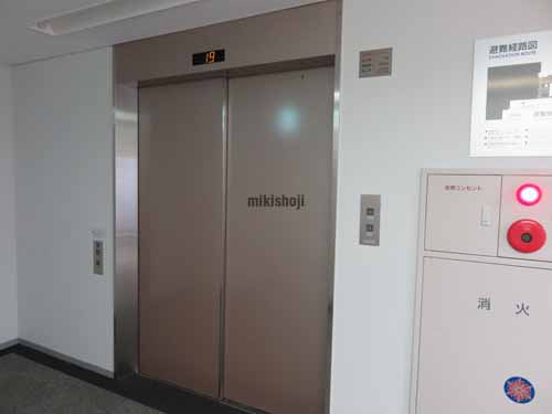 豊洲・枝川・青海・有明のテレコムセンタービル エレベーターホール1