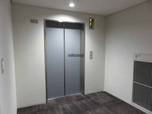 三軒茶屋・太子堂のキャロットタワー エレベーターホール1
