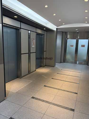 港南の品川インターシティフロントビル エレベーターホール1