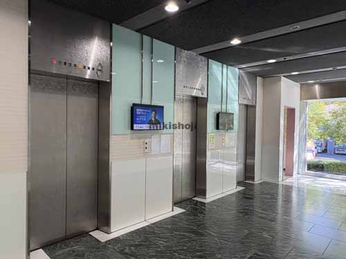 多摩市の多摩センタートーセイビル エレベーターホール2